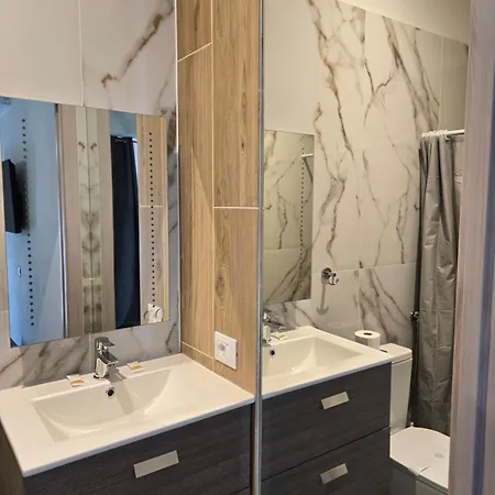 Bed & Breakfast King House